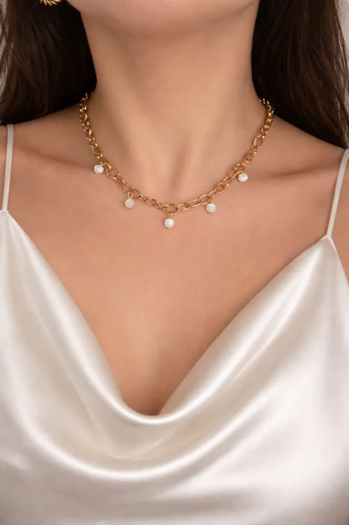 Collier boules noir.webp